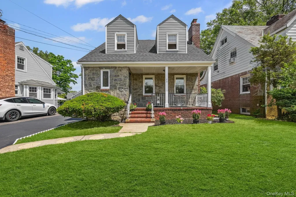 73 Broadway Valley Stream NY 11580