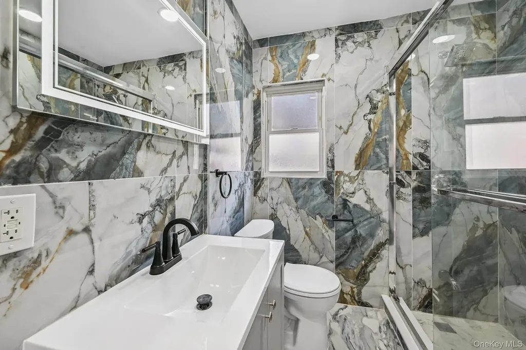 73 Broadway Valley Stream NY 11580