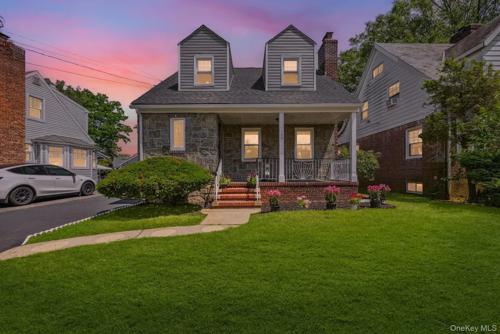 73 Broadway Valley Stream NY 11580