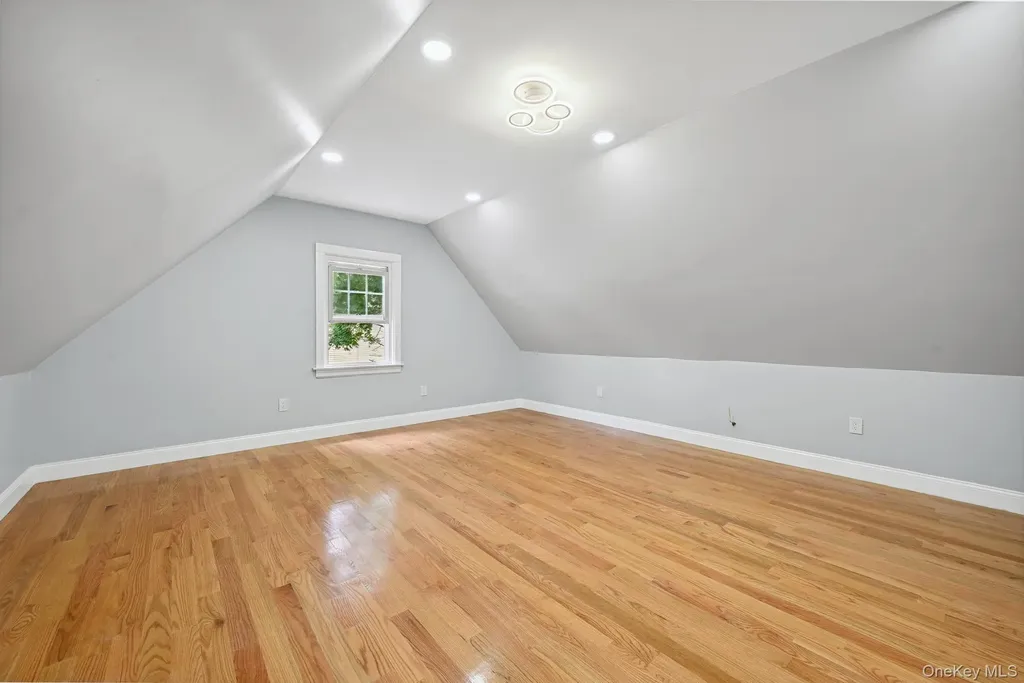73 Broadway Valley Stream NY 11580