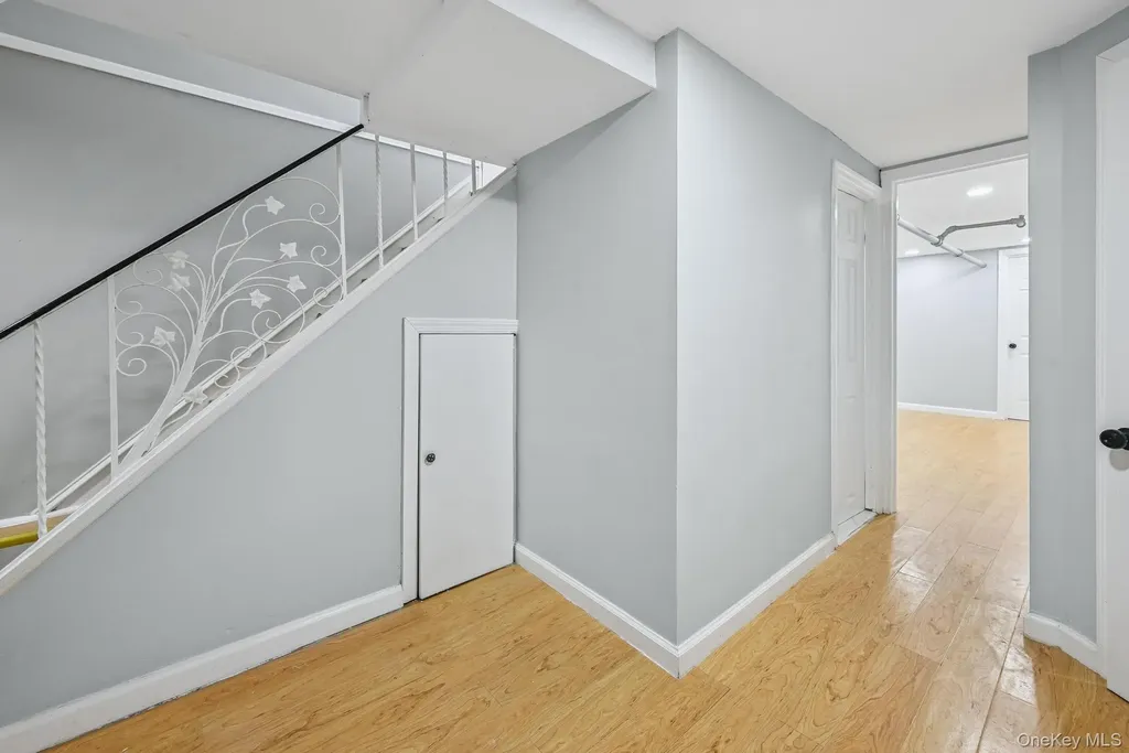 73 Broadway Valley Stream NY 11580
