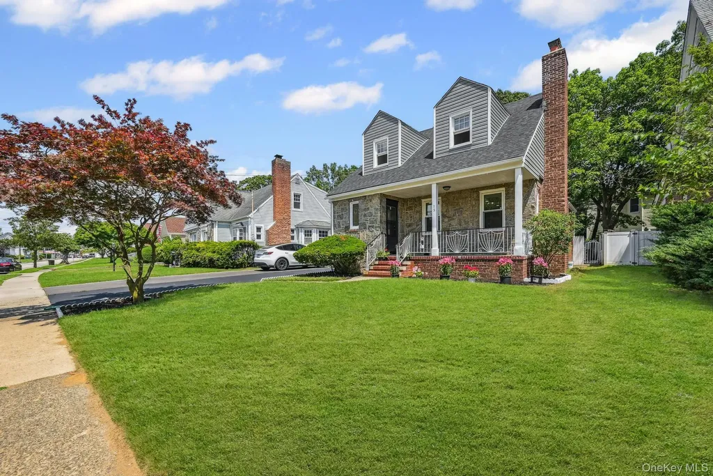 73 Broadway Valley Stream NY 11580