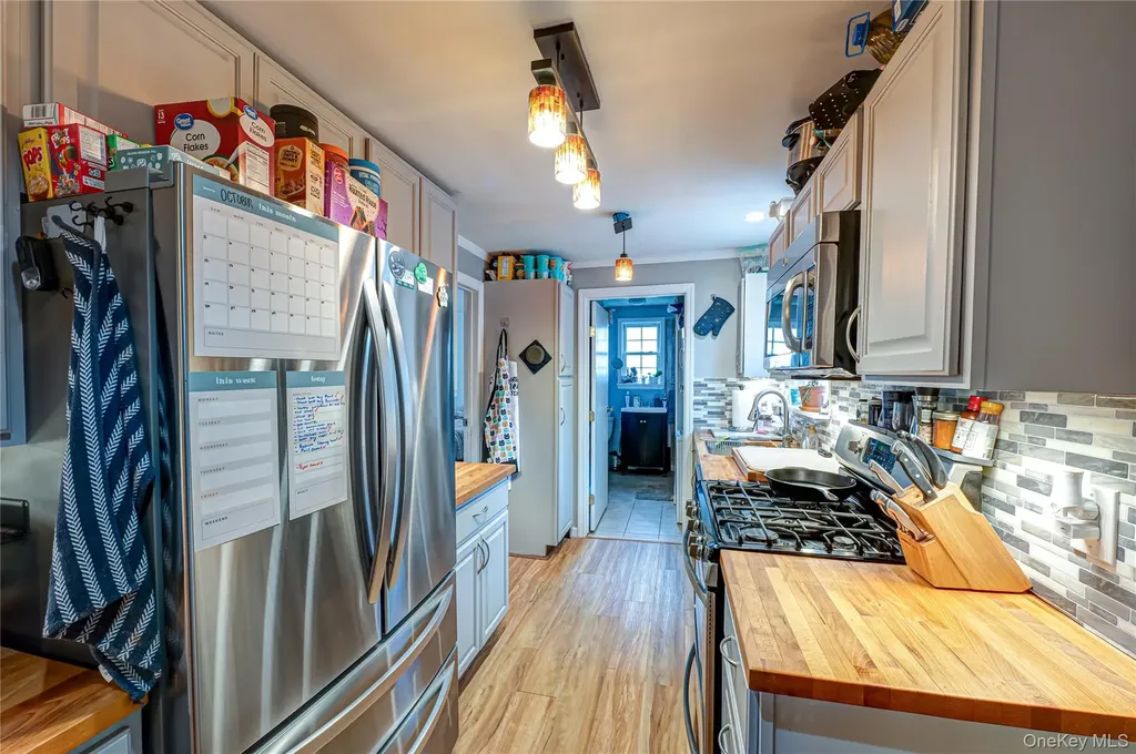 96 Huntington Drive Mastic Beach NY 11951