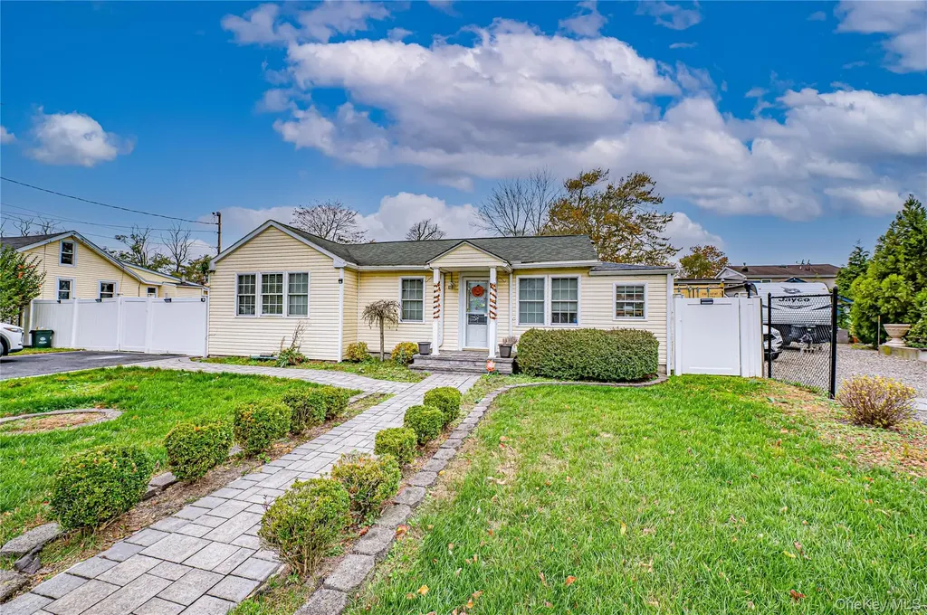 96 Huntington Drive Mastic Beach NY 11951