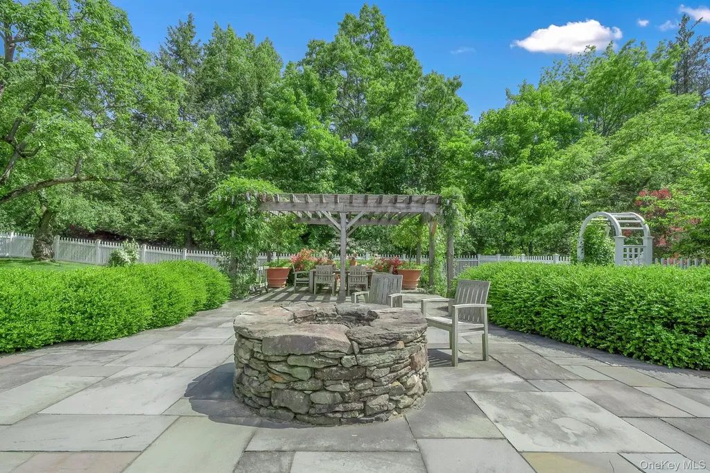 47 White Bridge Road Chatham NY 12136