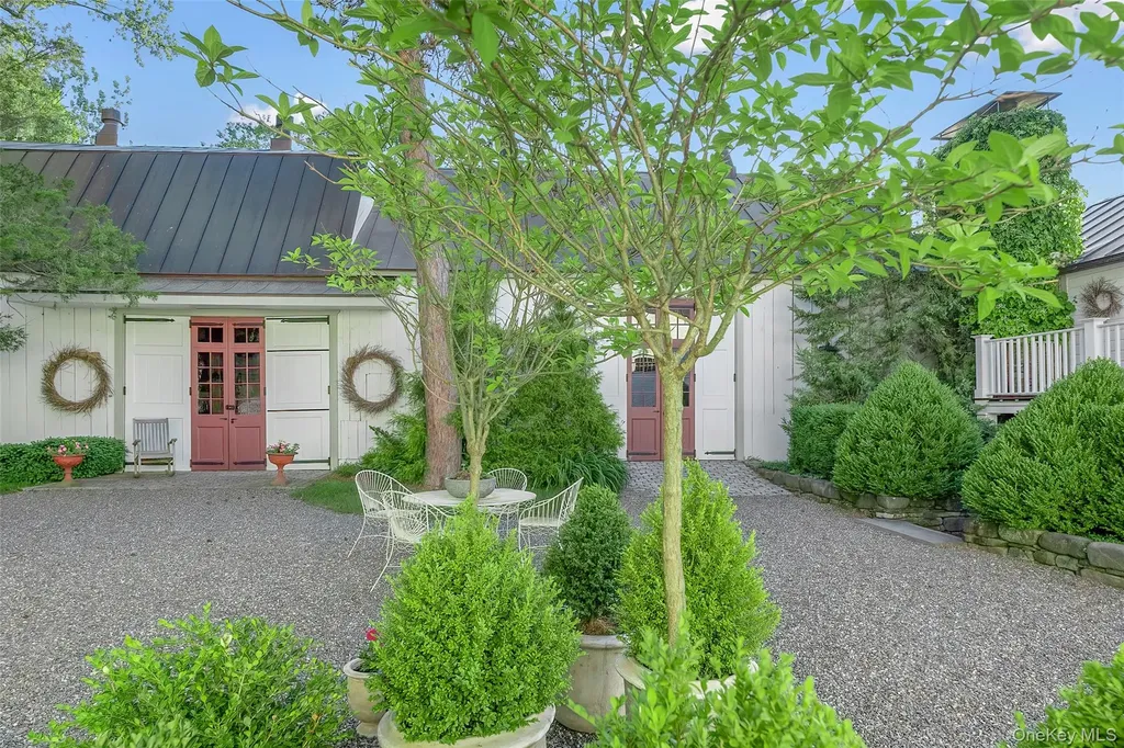 47 White Bridge Road Chatham NY 12136