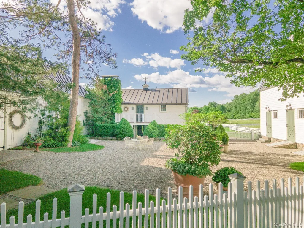 47 White Bridge Road Chatham NY 12136