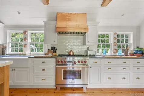 47 White Bridge Road Chatham NY 12136