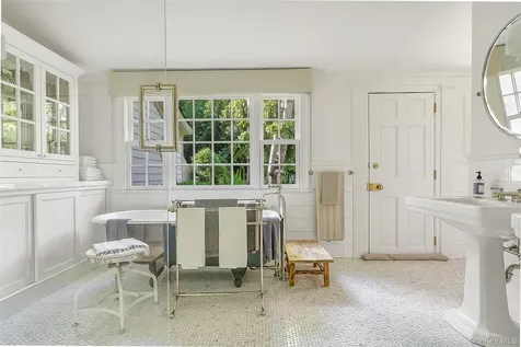 47 White Bridge Road Chatham NY 12136