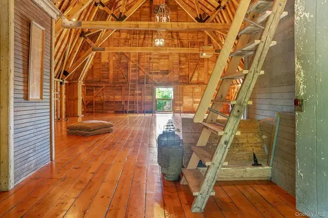 47 White Bridge Road Chatham NY 12136