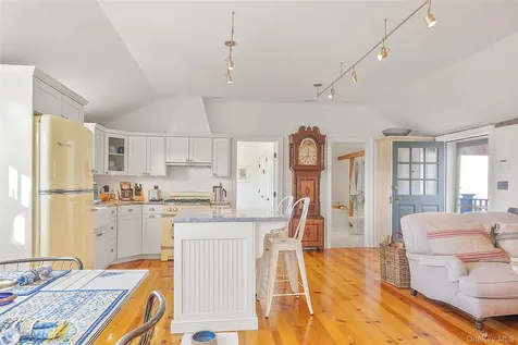 47 White Bridge Road Chatham NY 12136