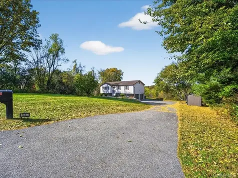 50 Cunningham Lane Poughquag NY 12570