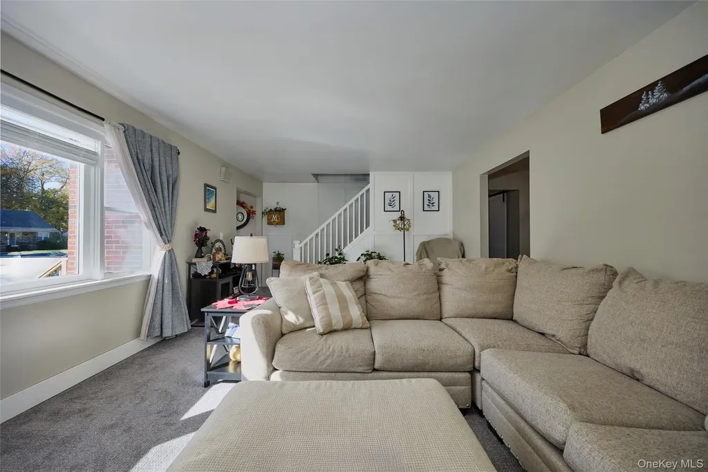39 Alda Drive Poughkeepsie NY 12603
