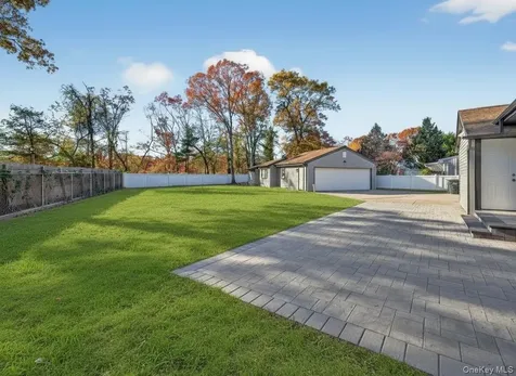 14 Muncey Road Bay Shore NY 11706