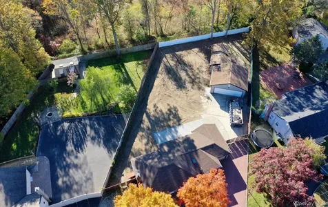 14 Muncey Road Bay Shore NY 11706