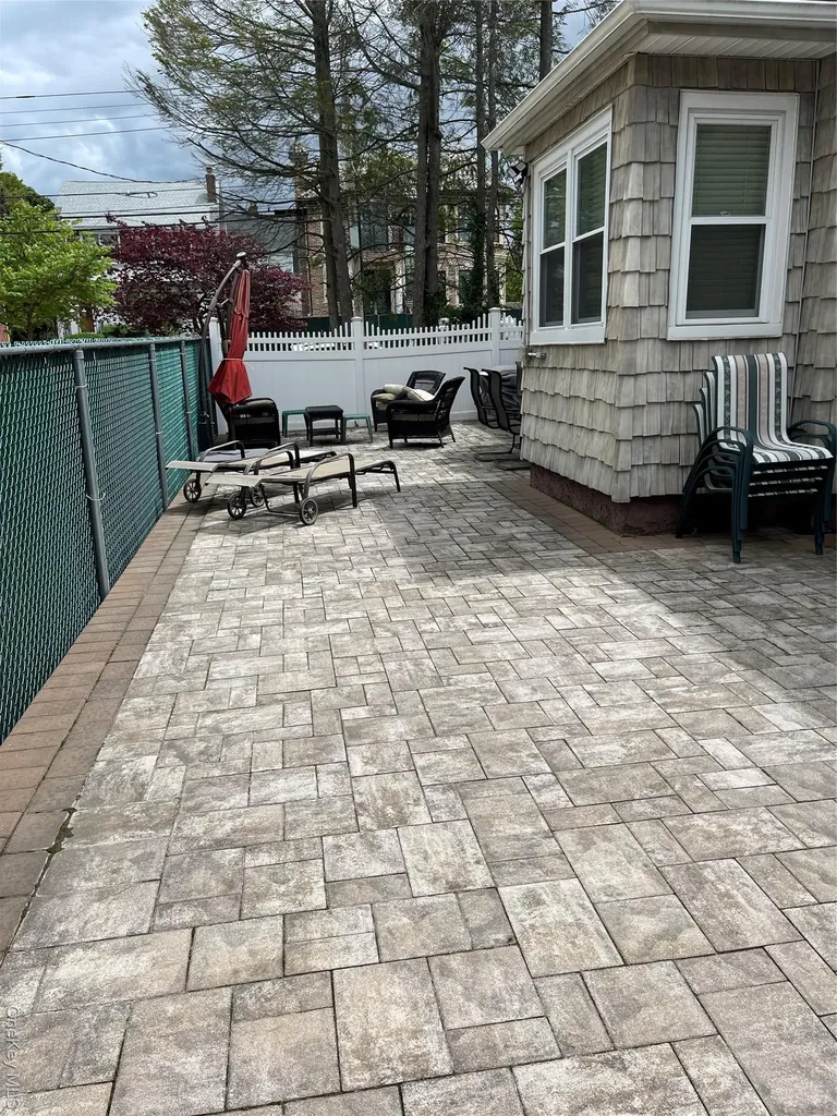 20815 38th Avenue Bayside NY 11361