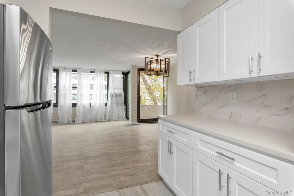7-25 166 Street Beechhurst NY 11357