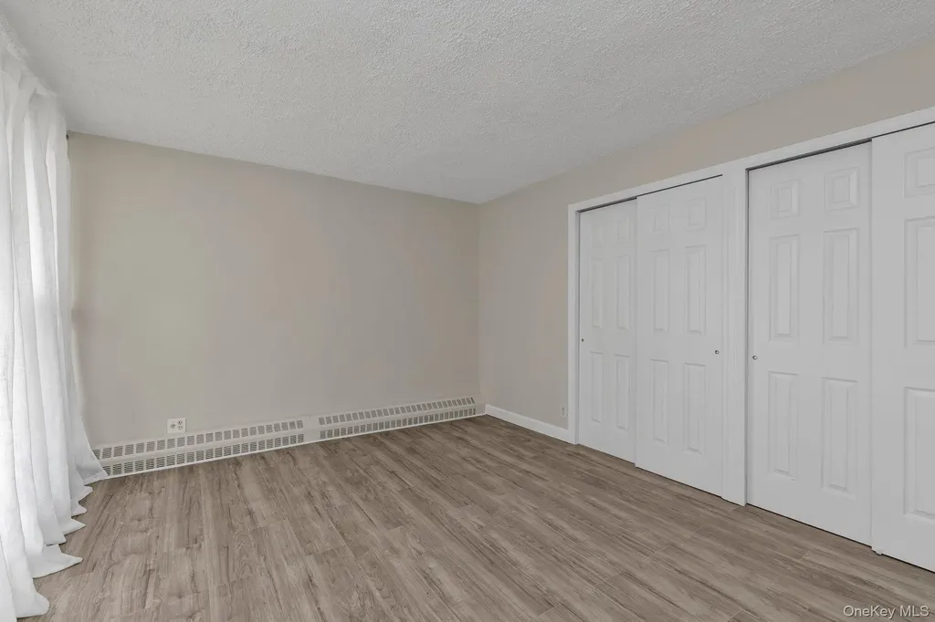 7-25 166 Street Beechhurst NY 11357