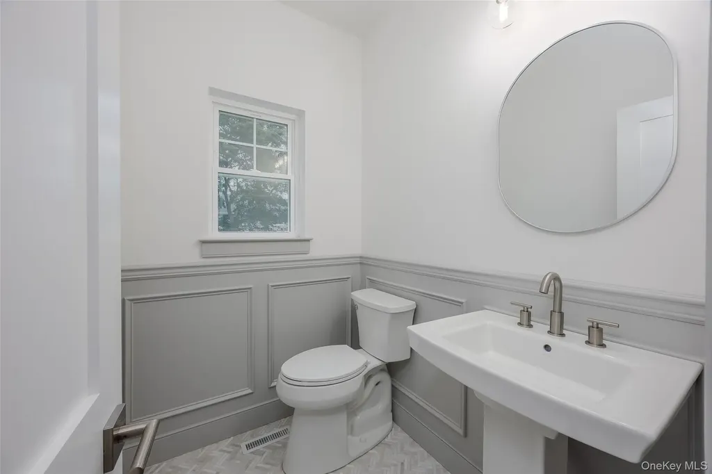 40 Zenith Road Rocky Point NY 11778