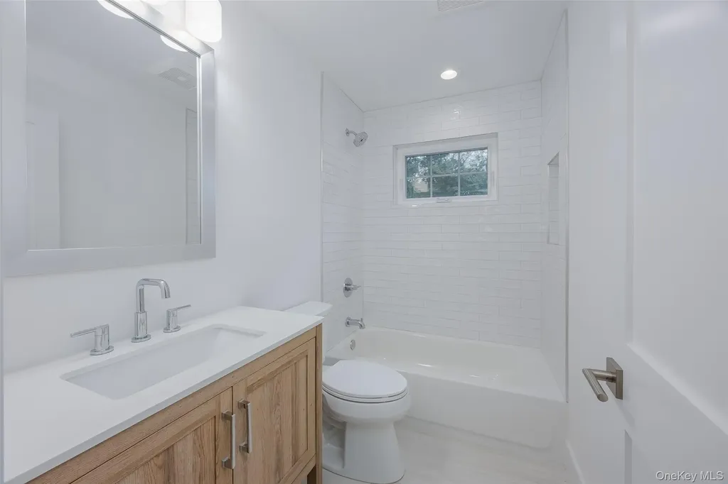 40 Zenith Road Rocky Point NY 11778
