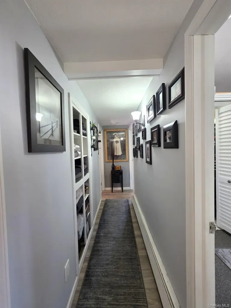 40 Straw Lane Islandia NY 11749