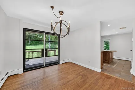 21 Crest Court Hopewell Junction NY 12533