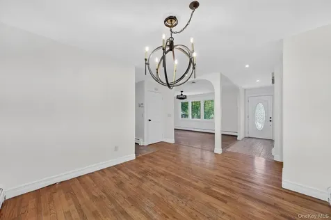 21 Crest Court Hopewell Junction NY 12533