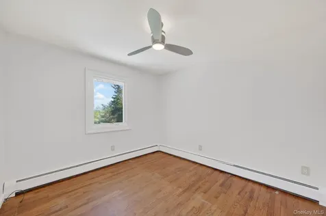 21 Crest Court Hopewell Junction NY 12533