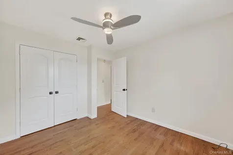 21 Crest Court Hopewell Junction NY 12533