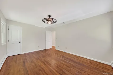 21 Crest Court Hopewell Junction NY 12533