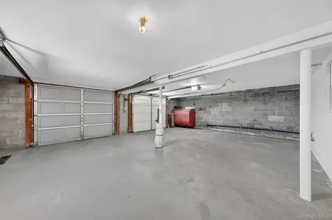 21 Crest Court Hopewell Junction NY 12533
