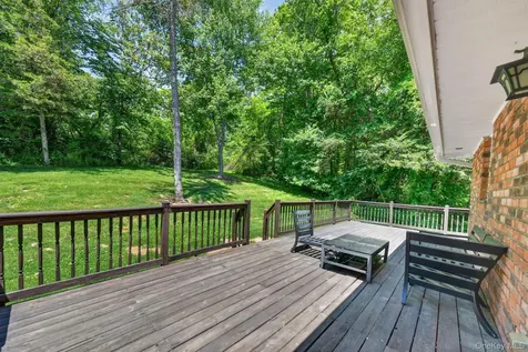 21 Crest Court Hopewell Junction NY 12533