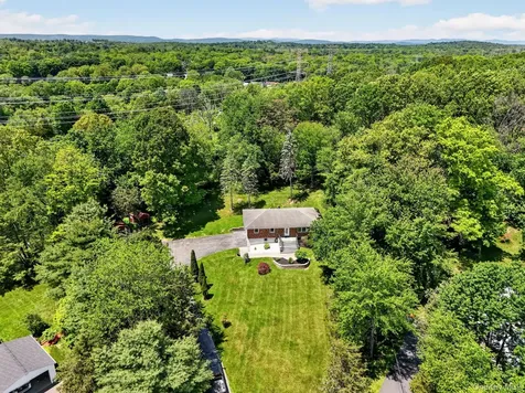 21 Crest Court Hopewell Junction NY 12533