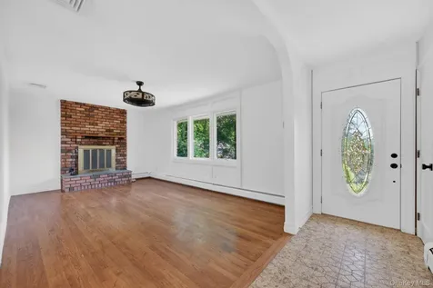 21 Crest Court Hopewell Junction NY 12533