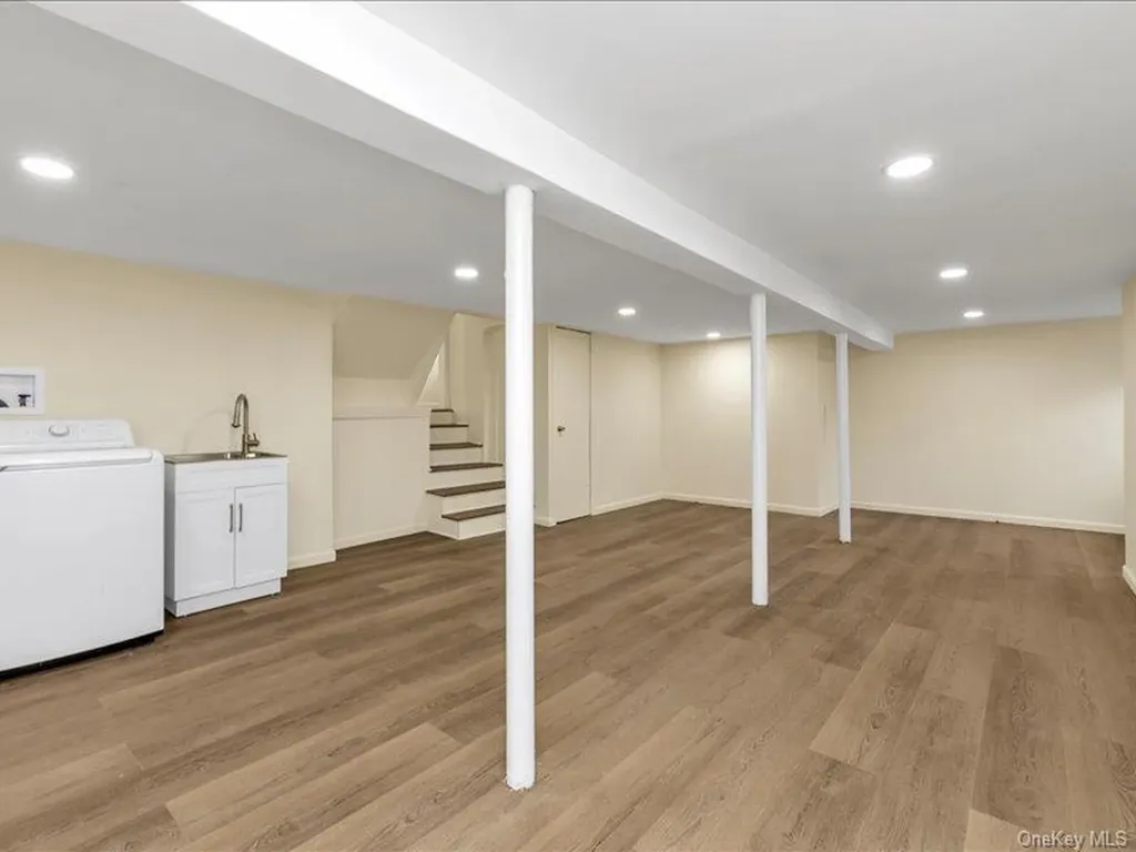2 Arbor Gate Old Bethpage NY 11804