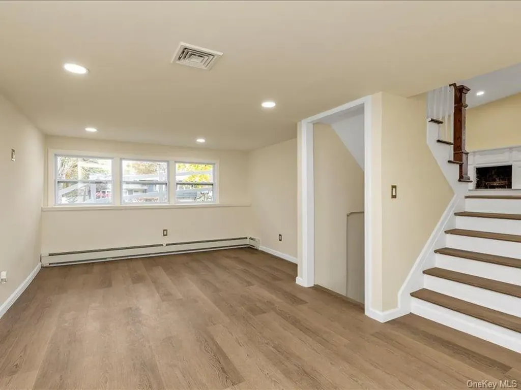 2 Arbor Gate Old Bethpage NY 11804
