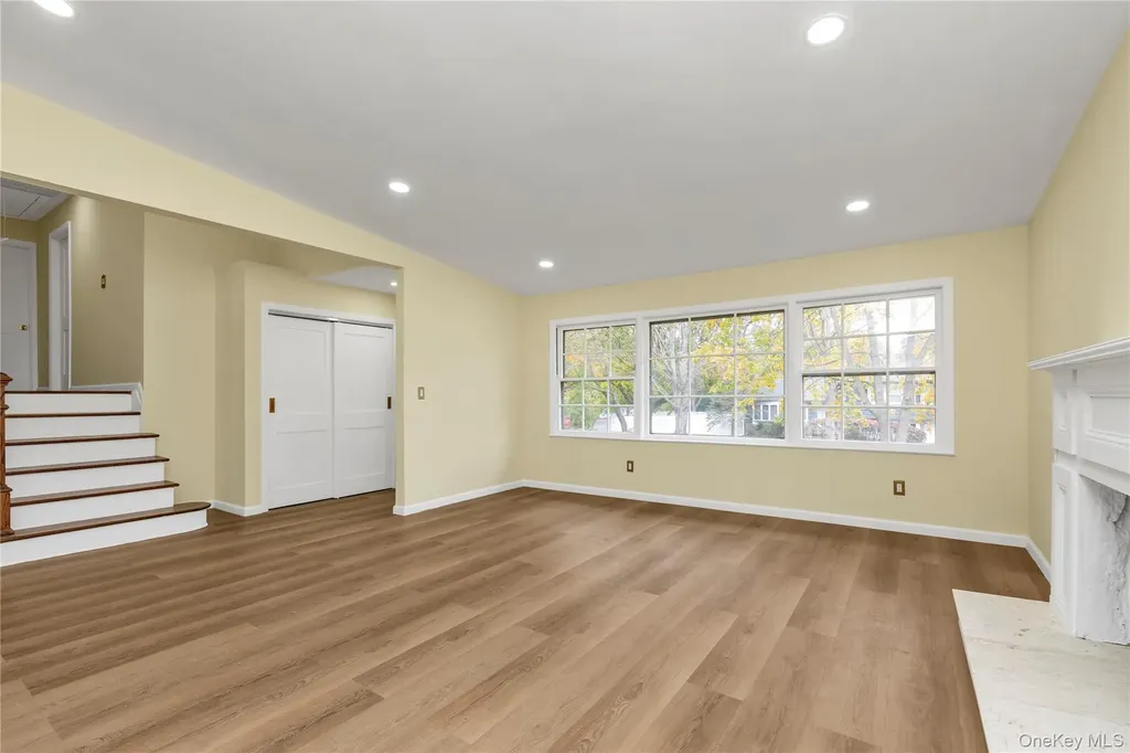 2 Arbor Gate Old Bethpage NY 11804