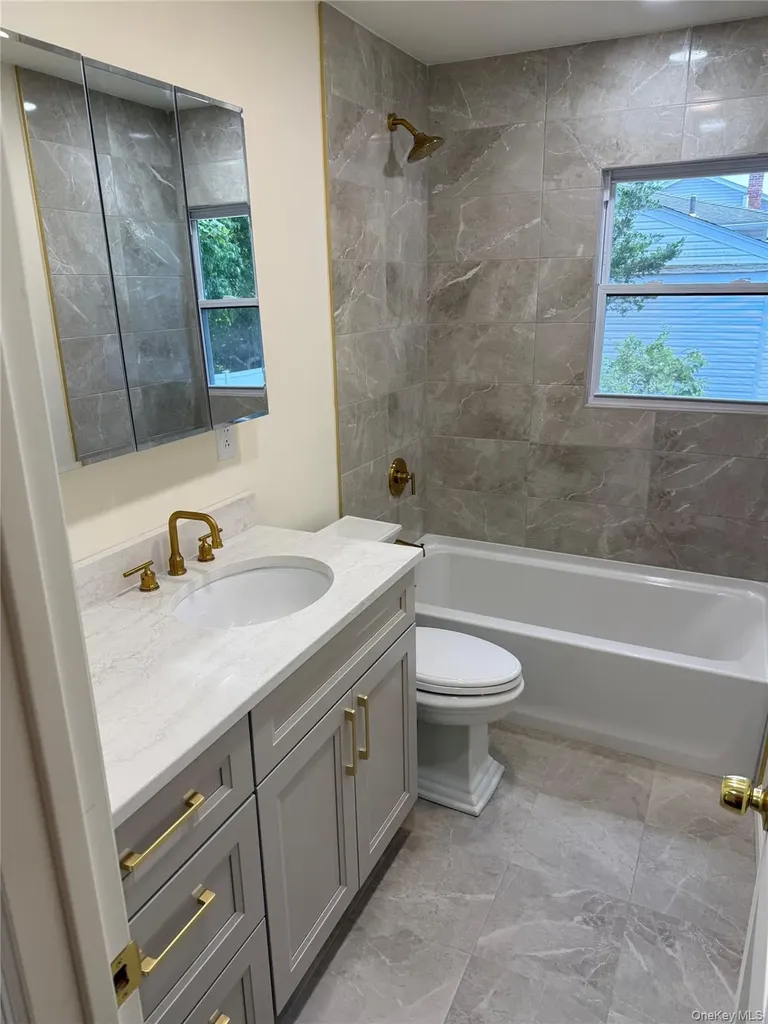 2 Arbor Gate Old Bethpage NY 11804