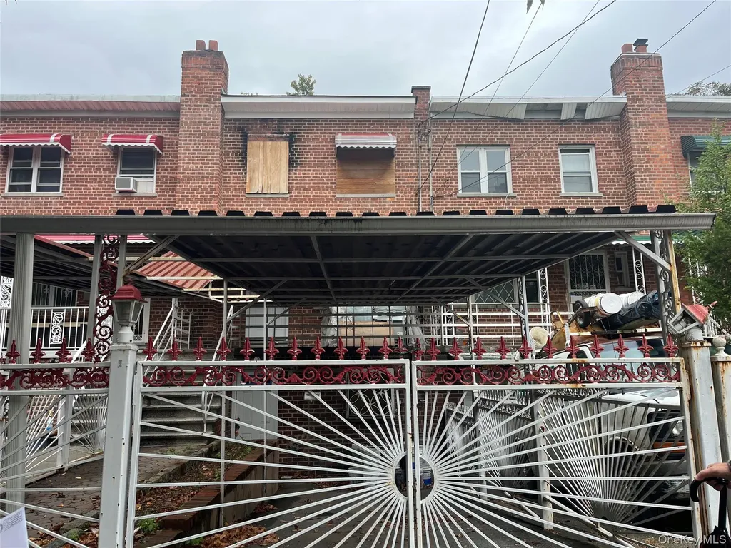 3940 Deremier Avenue Bronx NY 10466