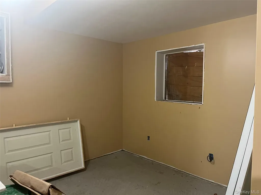 3940 Deremier Avenue Bronx NY 10466