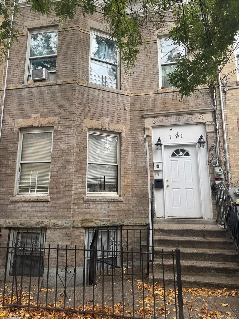 191 Grant Avenue Brooklyn NY 11208