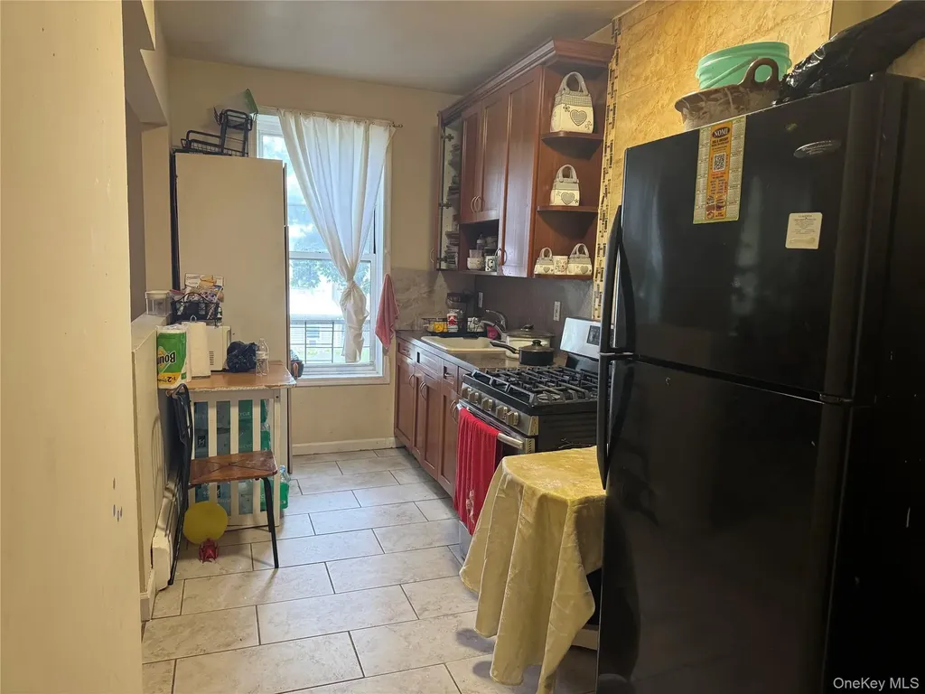 191 Grant Avenue Brooklyn NY 11208