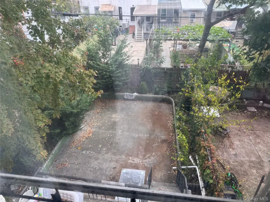 191 Grant Avenue Brooklyn NY 11208