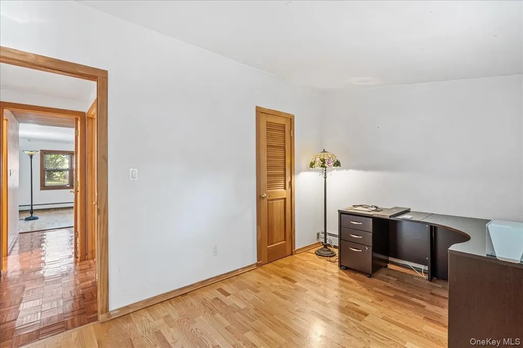 5 Torrey Pine Lane Medford NY 11763