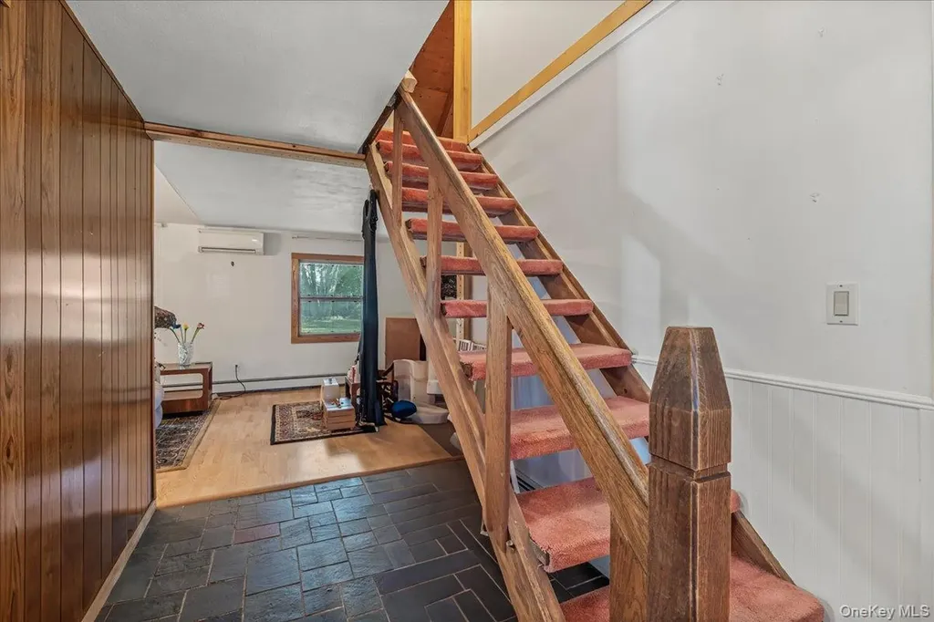 5 Torrey Pine Lane Medford NY 11763