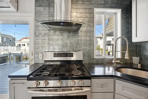 31 Arthur Street Baldwin NY 11510