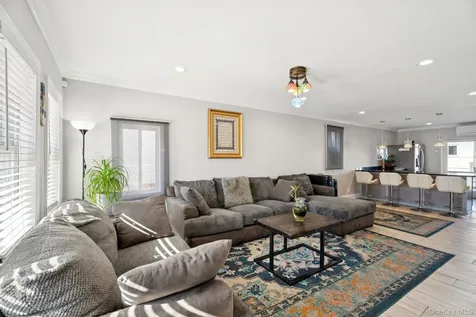 31 Arthur Street Baldwin NY 11510