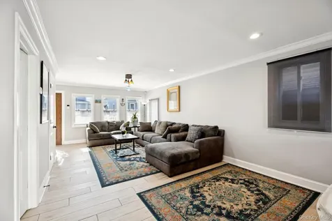 31 Arthur Street Baldwin NY 11510