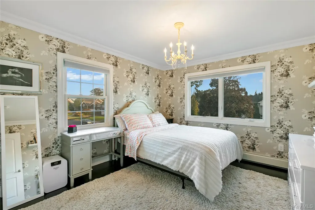 1945 Byron Road Merrick NY 11566
