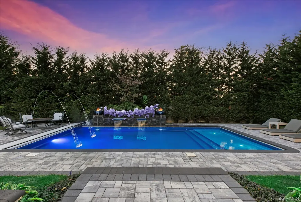 1945 Byron Road Merrick NY 11566